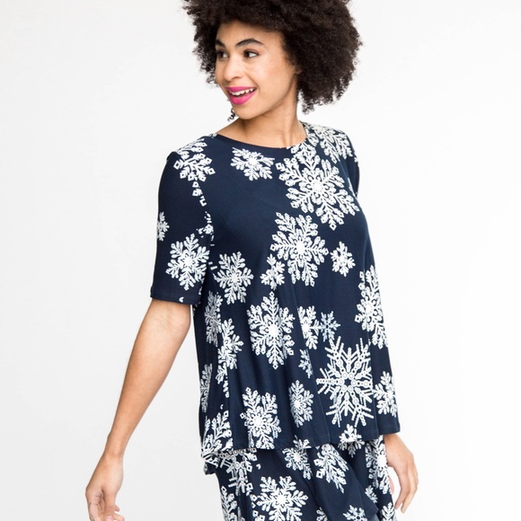 Agnes & Dora Tops - AGNES & DORA | Snowflake Navy Tiered Tunic M
